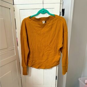 Anthropologie M Gold